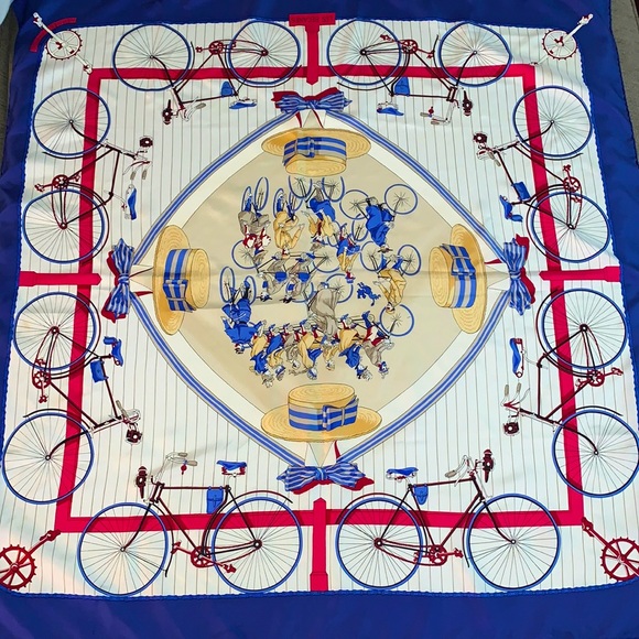 SOLD📍Hermès Vintage Silk Scarf Carre 90 - Picture 2 of 10